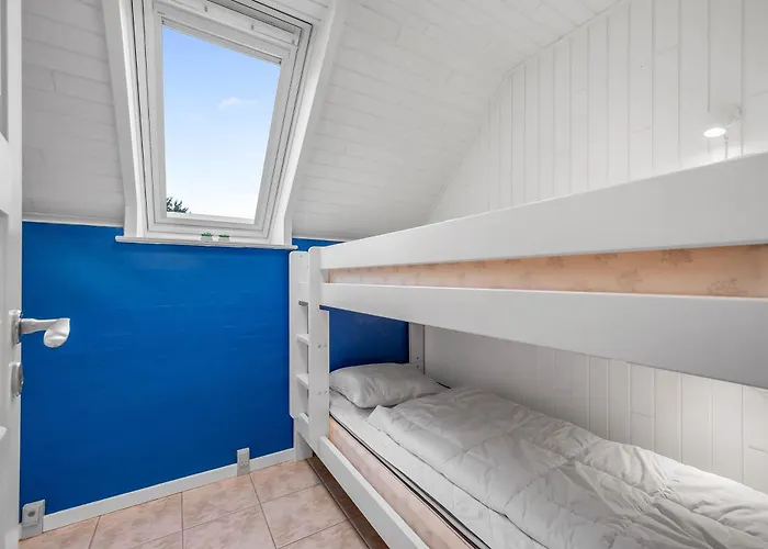 Vacation Renovated In 2023 With A 6-person Hot Tub - 1010