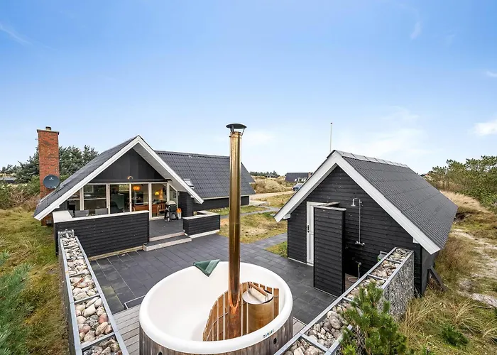 Vacation Renovated In 2023 With A 6-person Hot Tub - 1010 * 灵克宾