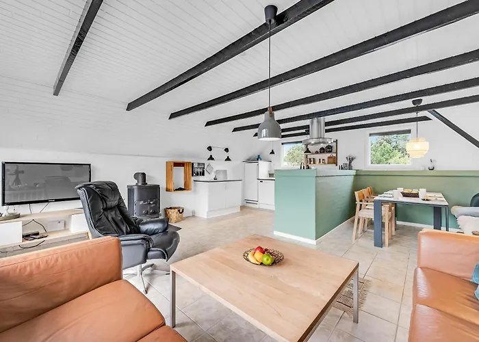 Vacation Renovated In 2023 With A 6-person Hot Tub - 1010 度假居