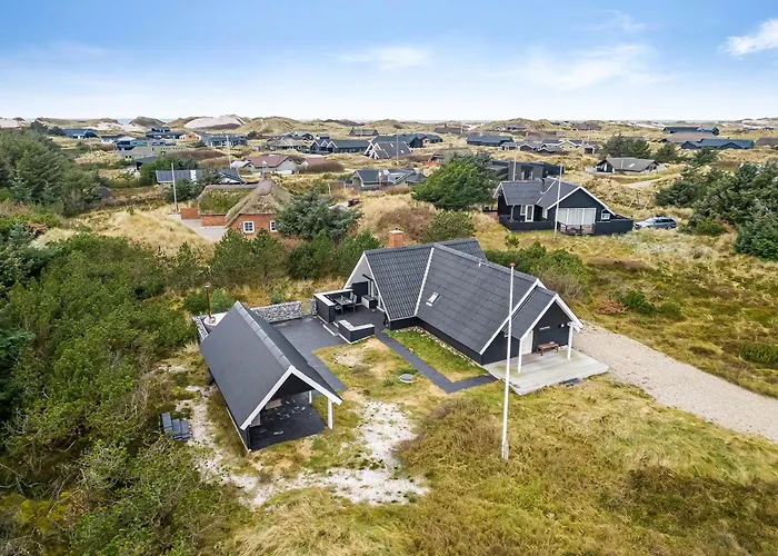 Vacation Renovated In 2023 With A 6-person Hot Tub - 1010 度假居