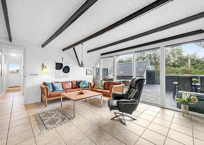 Vacation Renovated In 2023 With A 6-person Hot Tub - 1010 度假居